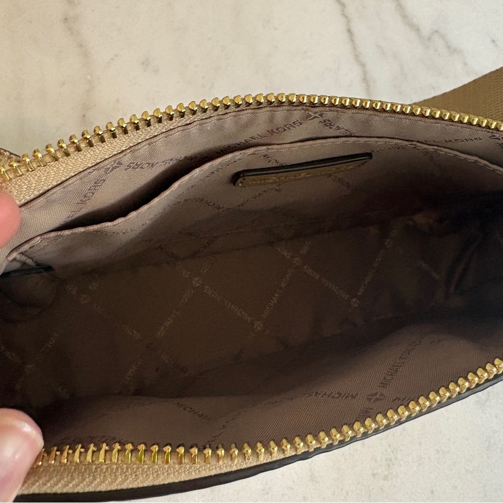 Michael Kors Metallic Gold Jet Set Crossbody Bag with Coin Pouch and Mini Case - Picture 7 of 7